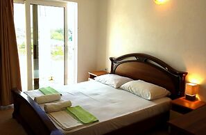 Doni Apartments