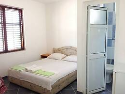 Doni Apartments