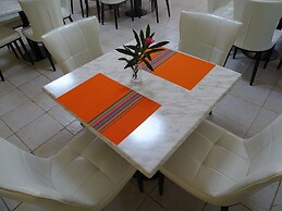 Nyali Parkside Resort
