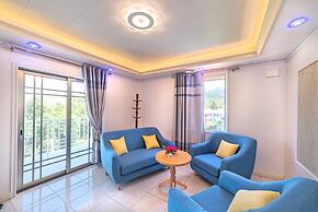 Riverside Hotel