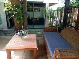 Meewaya Hotel