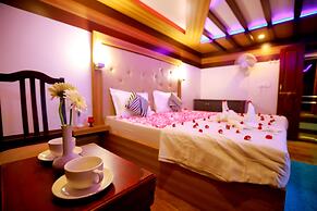 Kerala Luxury House Boat