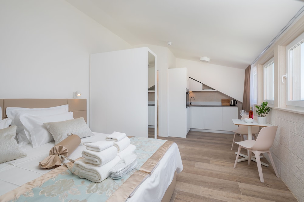 Mediterra residence
