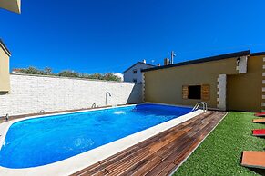 Holiday Apartments Yes Peace