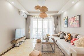 Locals Boutique Apartment WanzaiCEC No.6
