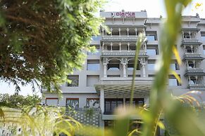 Clarks Inn suites Raipur