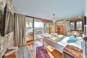 Kale Lodge - Adults Only