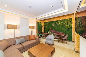 38 Hotel