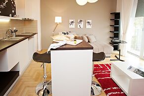 Boutique Apartments 360