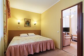 Nikonovka Hotel