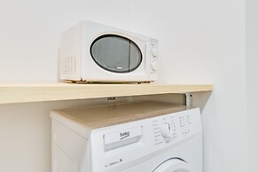 Tomi Apartments