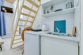 Tomi Apartments