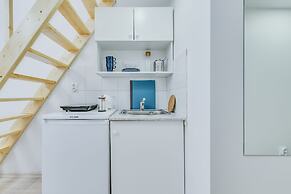 Tomi Apartments