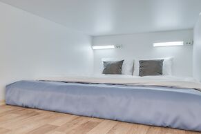 Tomi Apartments