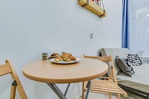 Tomi Apartments