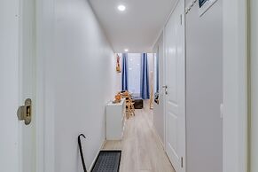 Tomi Apartments
