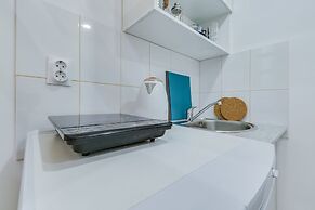 Tomi Apartments