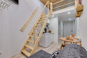 Tomi Apartments