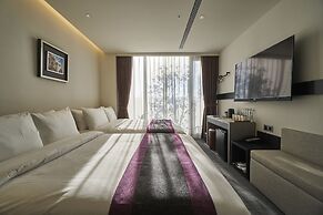 Royal Roi Hotel