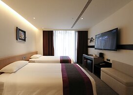 Royal Roi Hotel