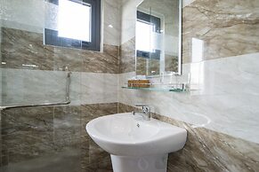 Hong Chau Hotel