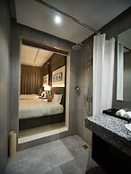 J7 Plaza Hotel