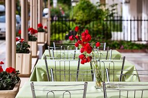 Amfion Hotel