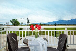 Amfion Hotel