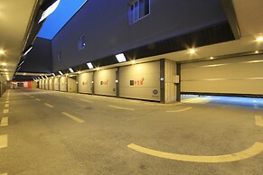 H Drive Hotel
