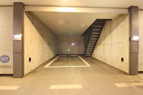 H Drive Hotel