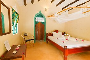 Demani Lodge