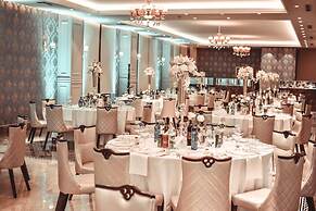 Grand Blue FAFA Resort & Spa