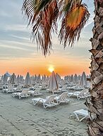 Grand Blue FAFA Resort & Spa