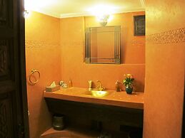 Riad Al Loune
