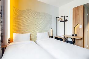 B&B HOTEL CERGY Saint-Christophe