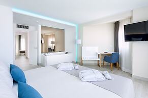 Playaolid Suites & Apartments