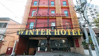 RedDoorz Plus @ Winter Benitez