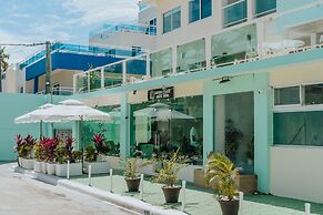 Hotel Checkin El Cortecito Beach