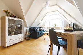 Apartment F11