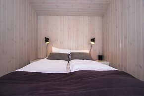 Paradise Cabin