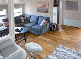 Paradise Cabin