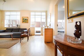 Apartment Þ6
