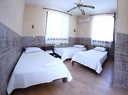 Tuncay Pension