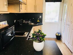 Oxford Private Studio - Parking