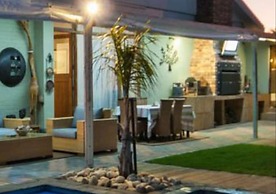 Hobie Beach Guest House