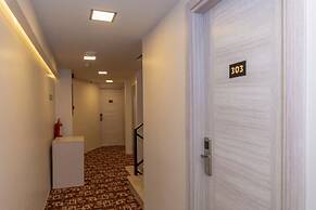 Grand Ahi Hotel