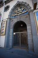 Tolstoy Hostel