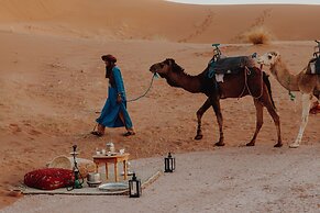 Umnya Dune Camp