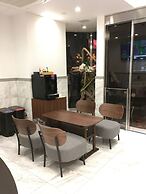 Shimbashi Urban Hotel