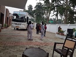 The Lotus Sutra Hotel